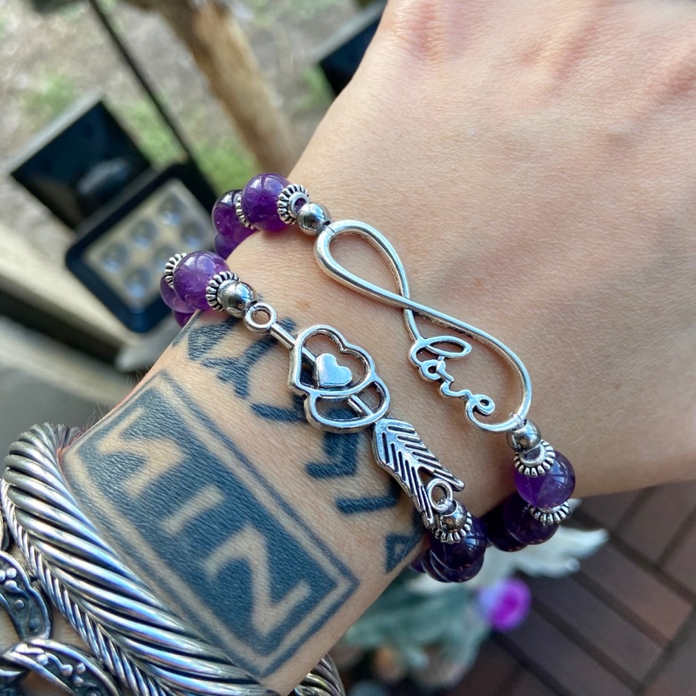 Amethyst heart arrow & infinity love set bracelets - Picture 9 of 10